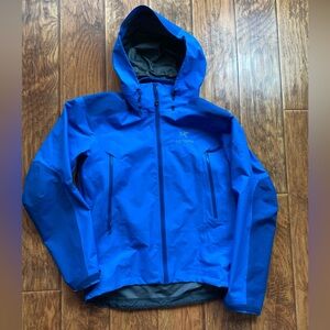 Arc'teryx Blue goretex beta LT